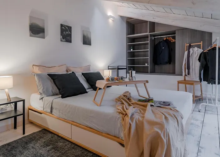 Daire Quadriloft By Happyhostorino Torino