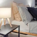 Quadriloft By Happyhostorino Apartament