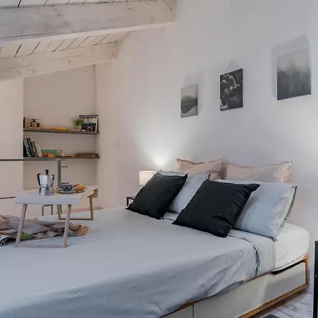 Apartament Quadriloft By Happyhostorino